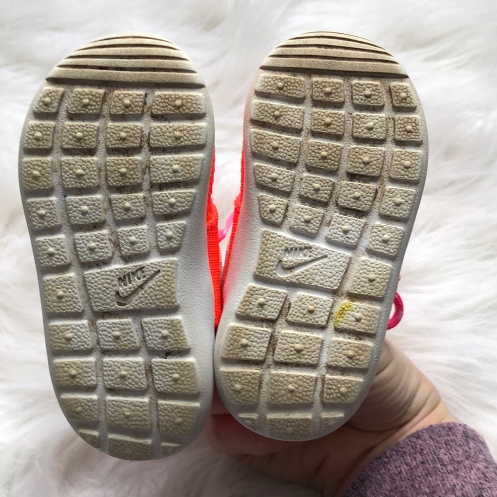 5C Nike sneakers - Picture 5 of 6